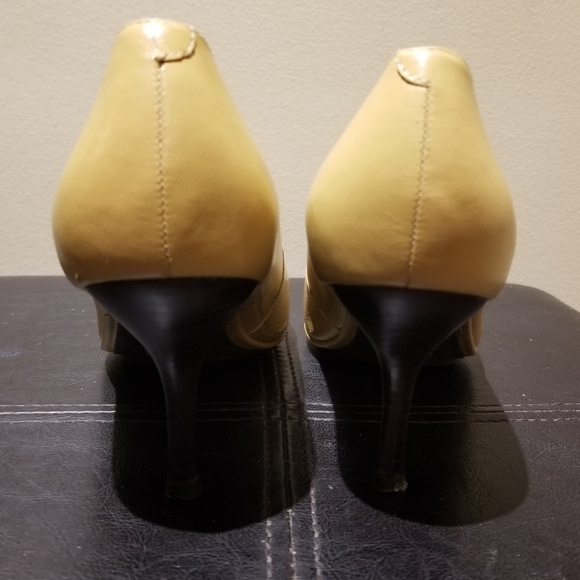 New AEROSOLES SIGNATURE Leather Heels (Size 8B) - Picture 13 of 16